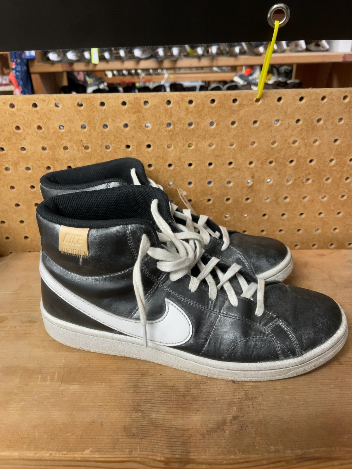 Nike Size 8.5 High-Top Sneakers