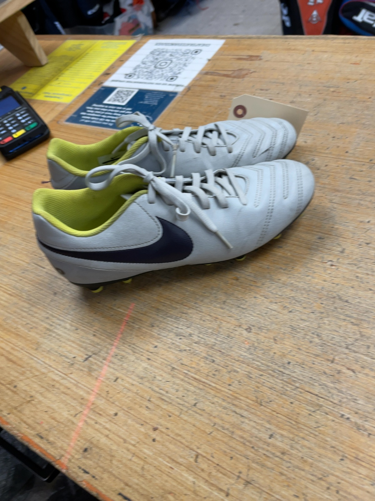 Nike Tiempo Size 8 US Women's Soccer Cleats