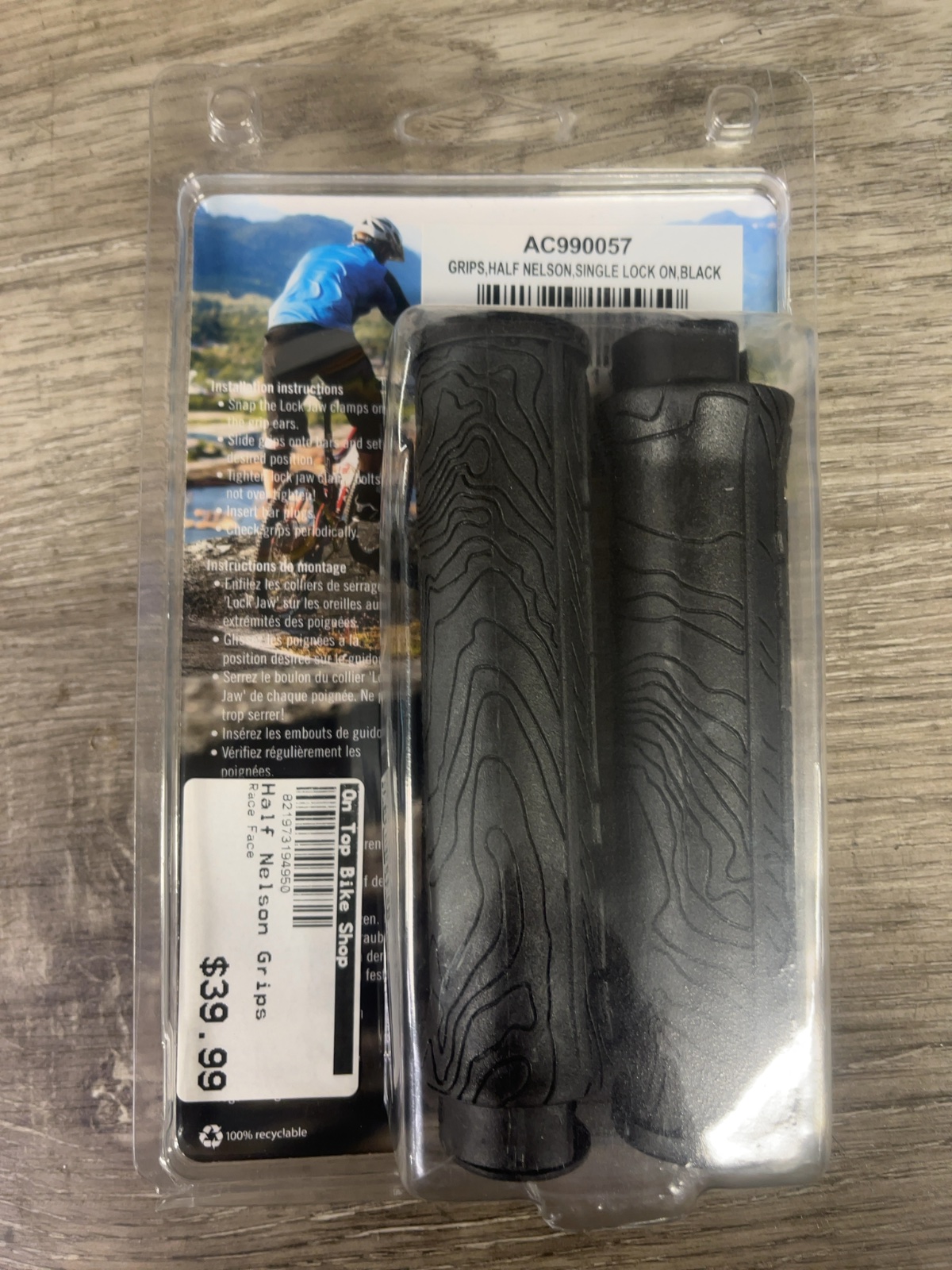 Race Face Half Nelson Single Lock On Handlebar Grips Black New