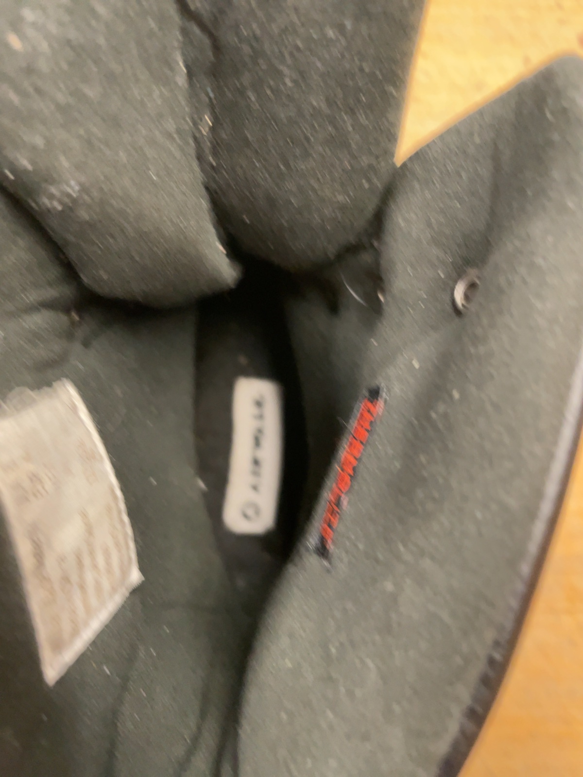 Thermolite Winter Boots Size 8 Black