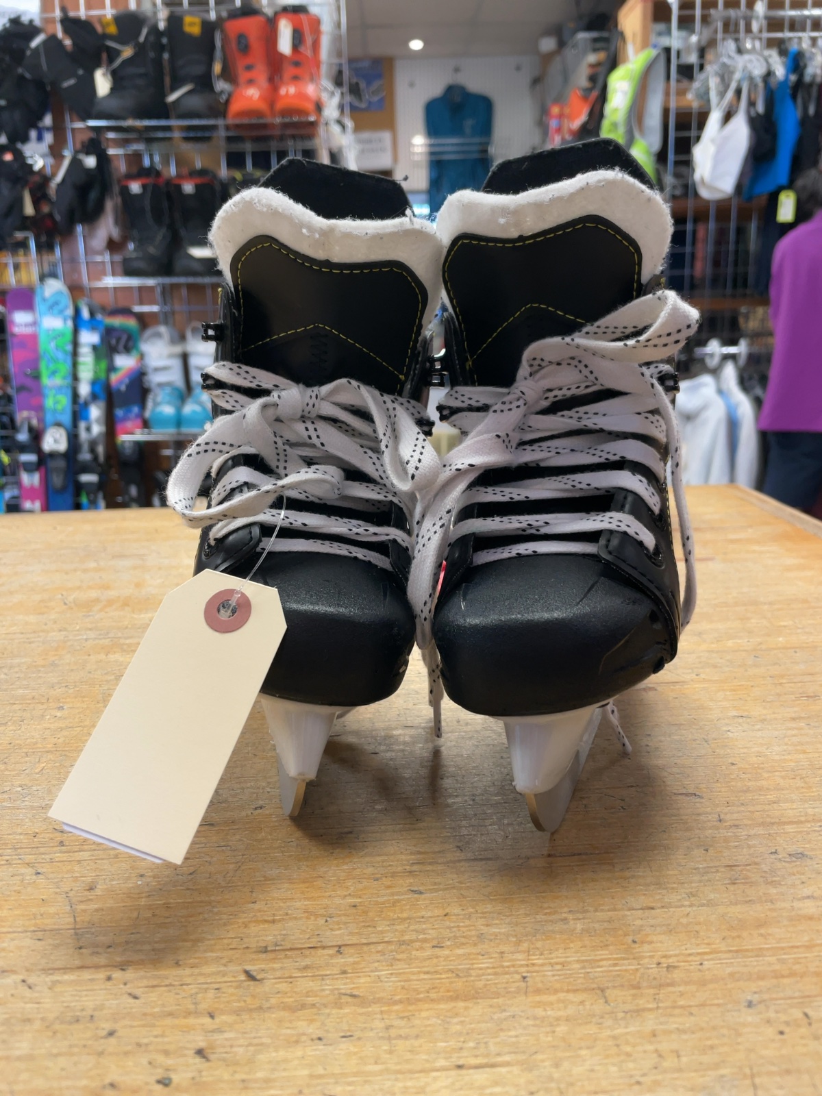 CCM Tacks AS 550 Size 9 Ice Hockey Skates