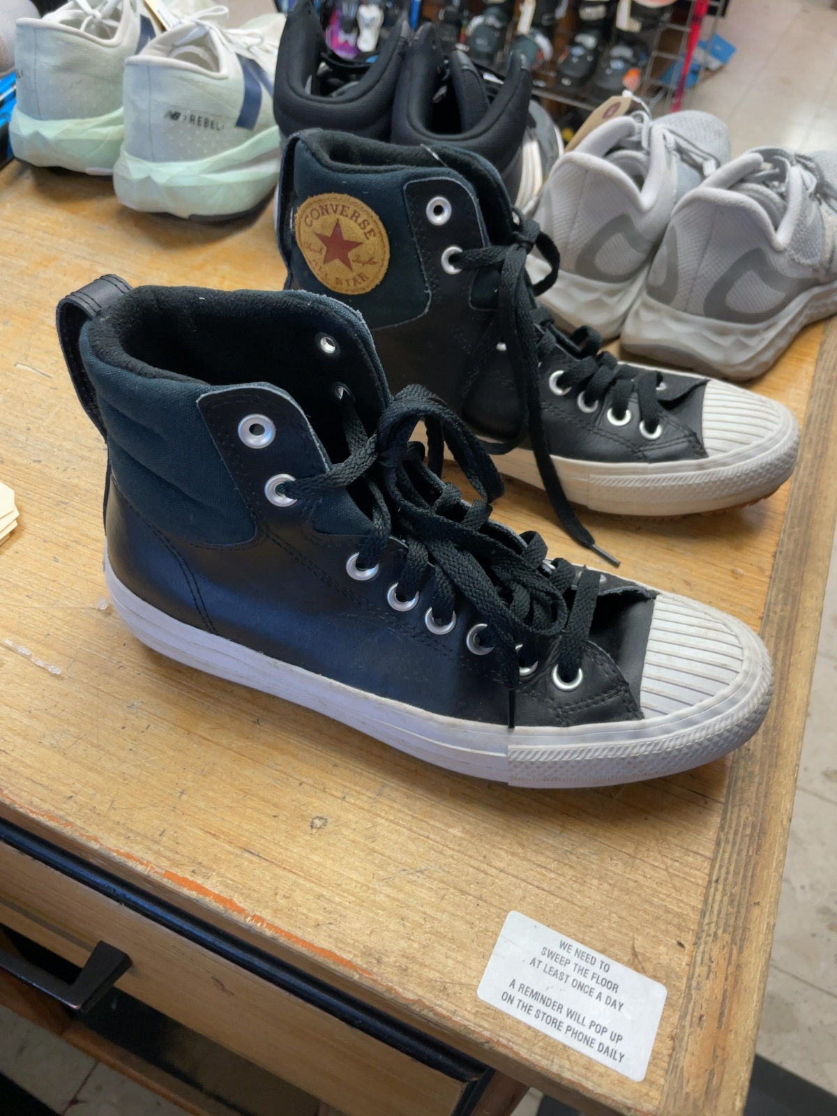 Converse All Star High Top Sneakers Size 7