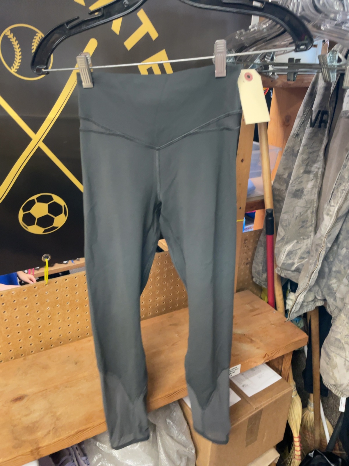 Lululemon Leggings Size 2 Grey Green