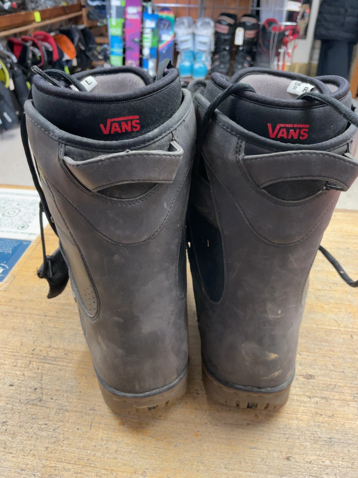 Vans Hi-Standard Size 11 Snowboard Boots