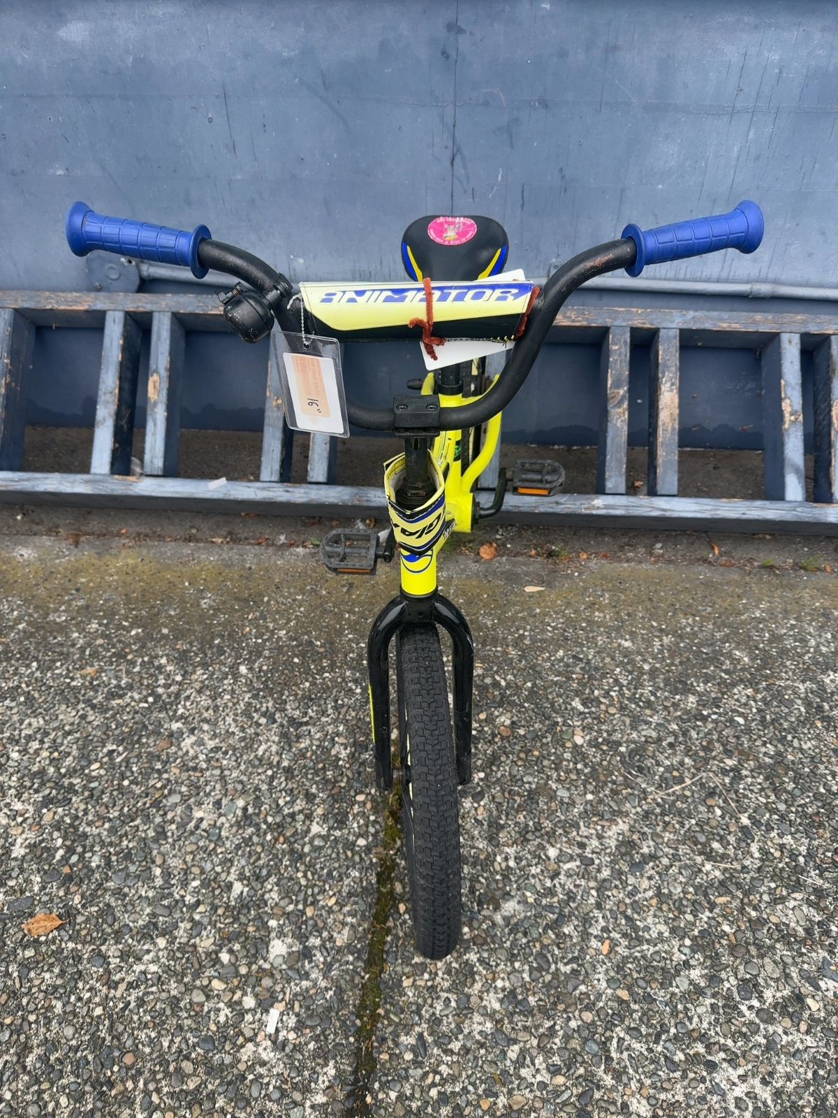 Giant Animator 16" Kids Bike - Neon Yellow
