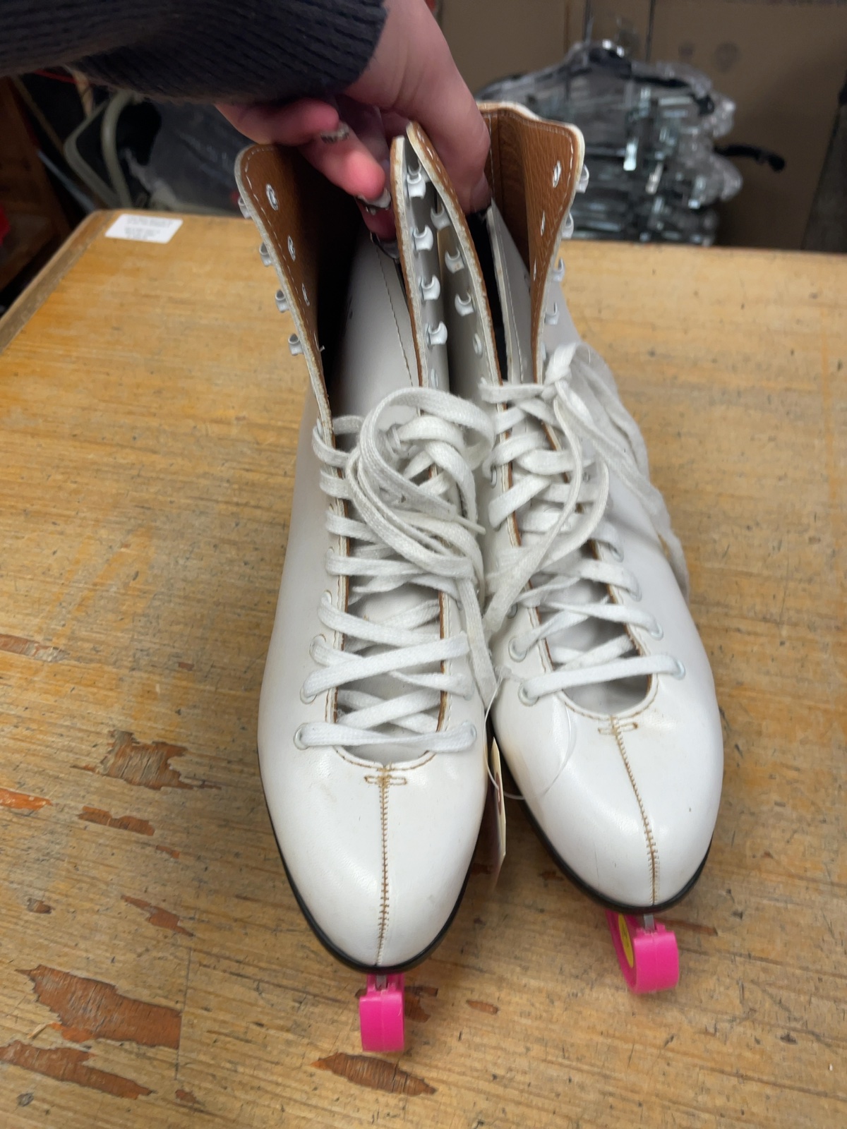CCM Size 9 Figure Skates White