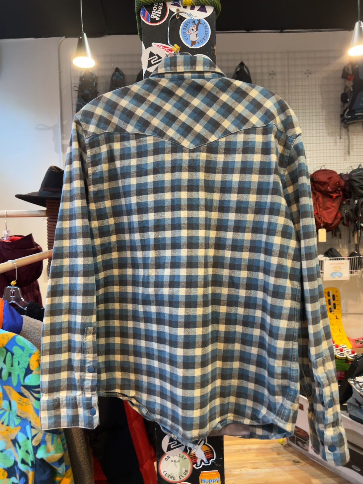 Howler Brothers Stockman Stretch Flannel Shirt - Blue Plaid - Size M