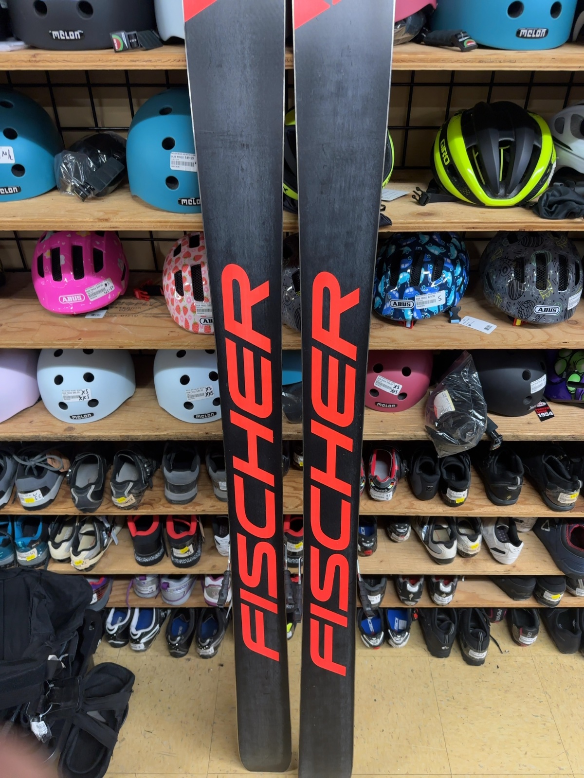 Fischer Ranger 107 Ti Skis 182 cm with Attack 14 Bindings