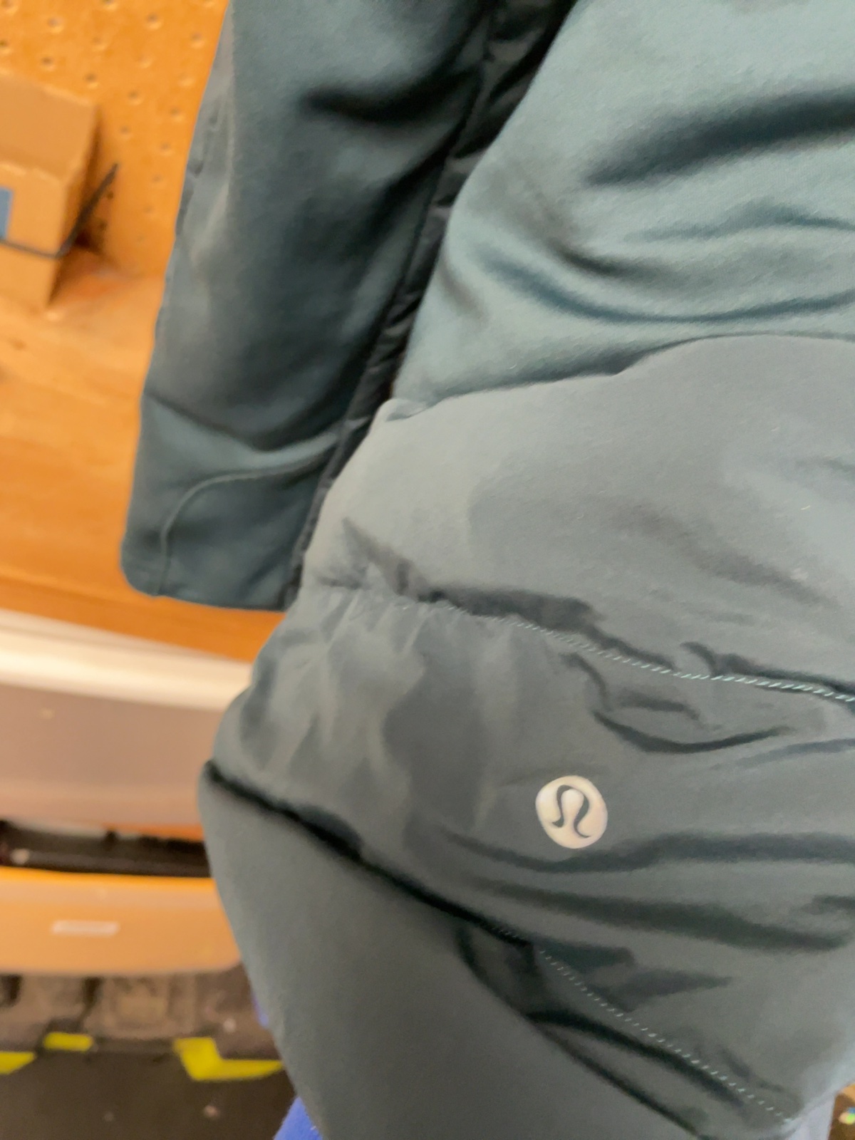 Lululemon Down For It All Jacket Size 8 Green
