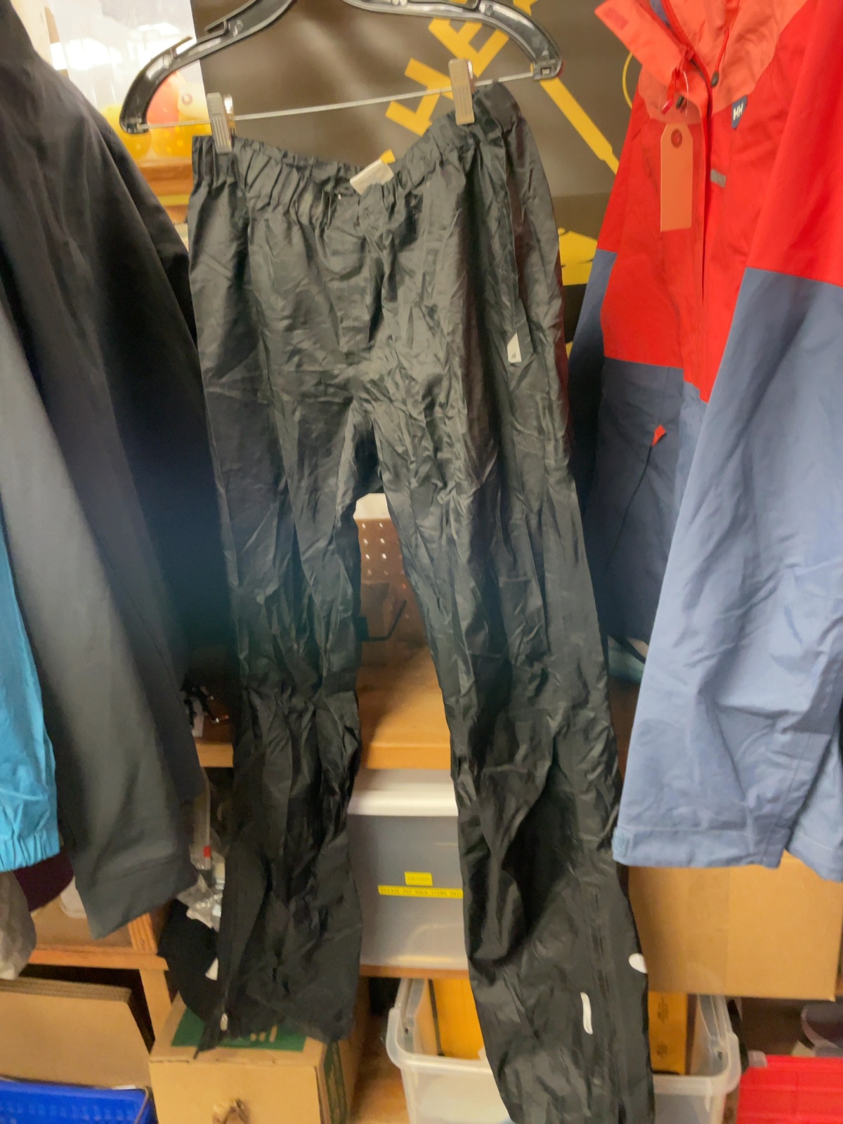 MEC Size M Men's Rain Pants