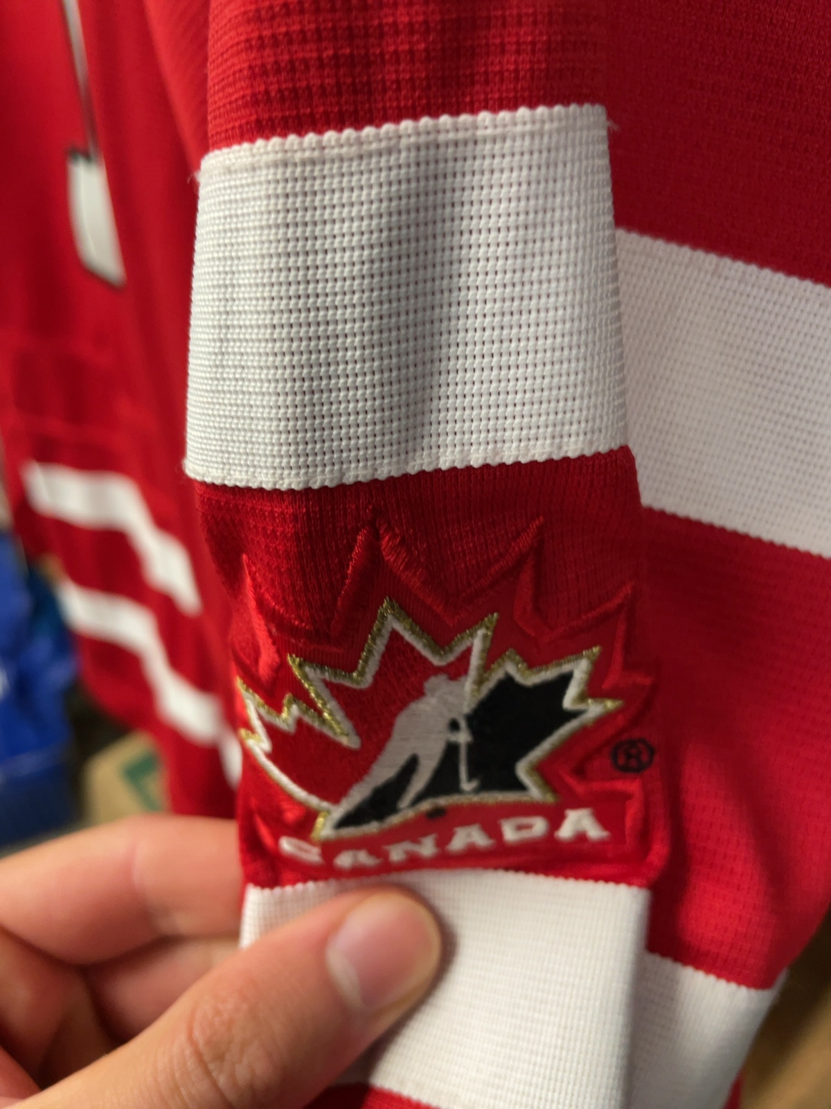 Nike Team Canada Vancouver 2010 Roberto Luongo Jersey Size L