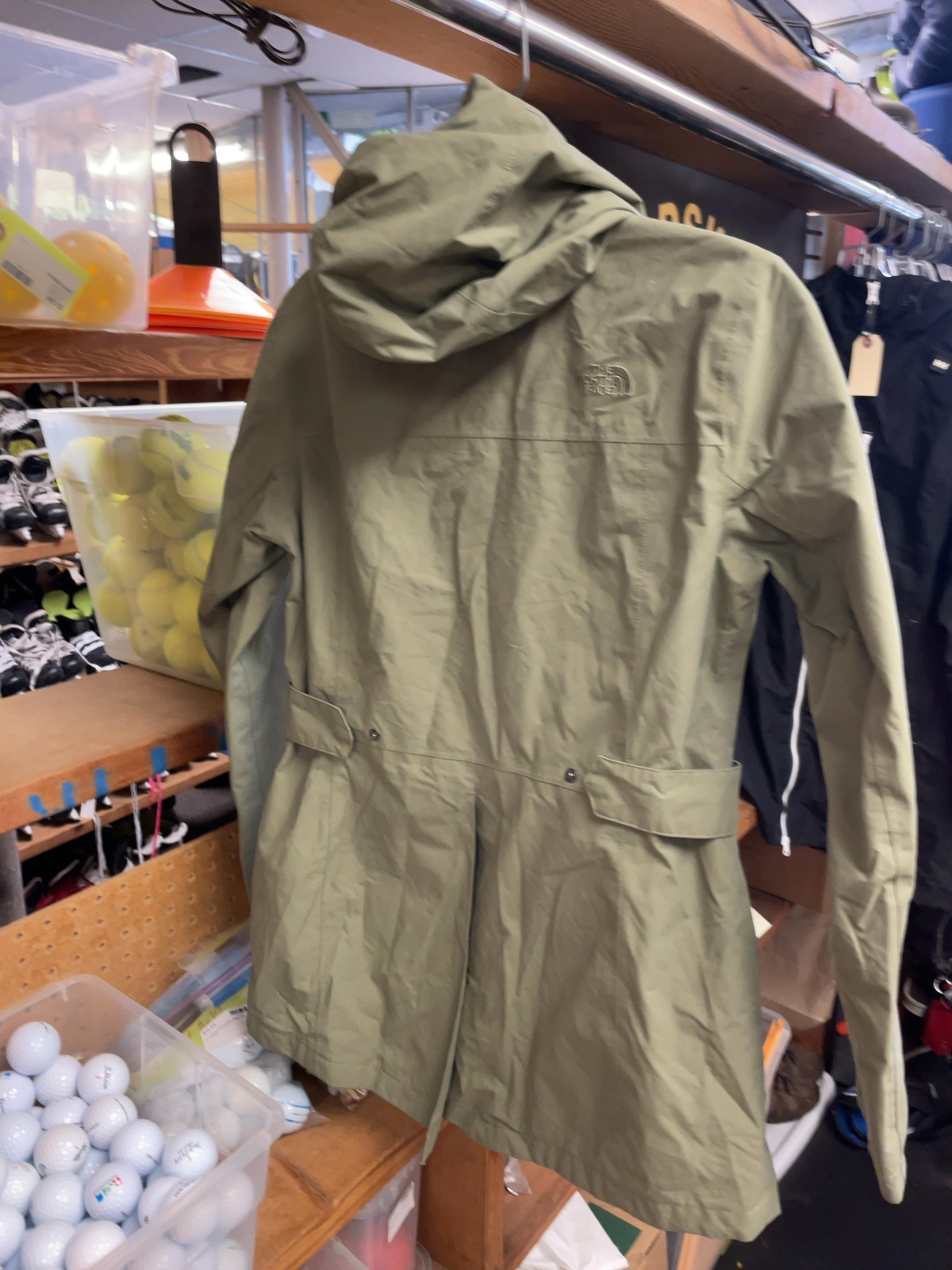 The North Face Women's Rain Jacket Size M Green