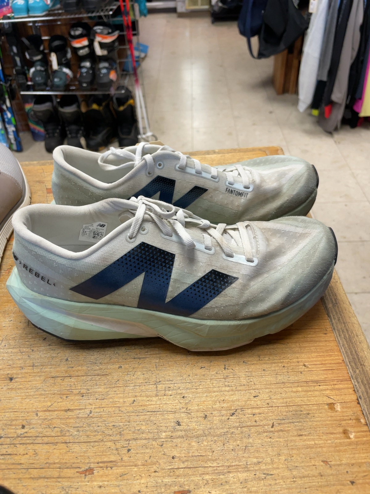 New Balance FuelCell Rebel Size 9 US Women's Running Shoes