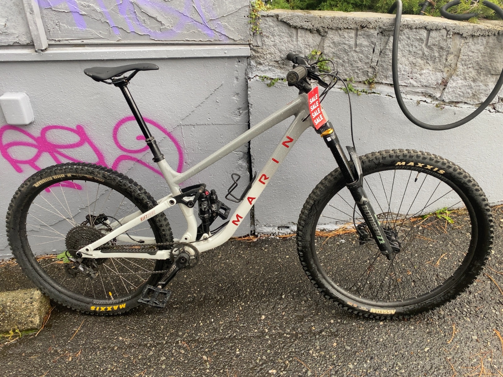 Marin Rift Zone Full Suspension Mountain Bike Good