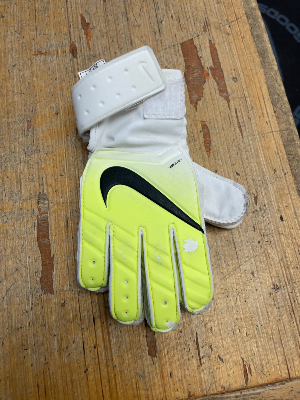Nike GK Size Jr 5 Soccer Goalkeeper Gloves