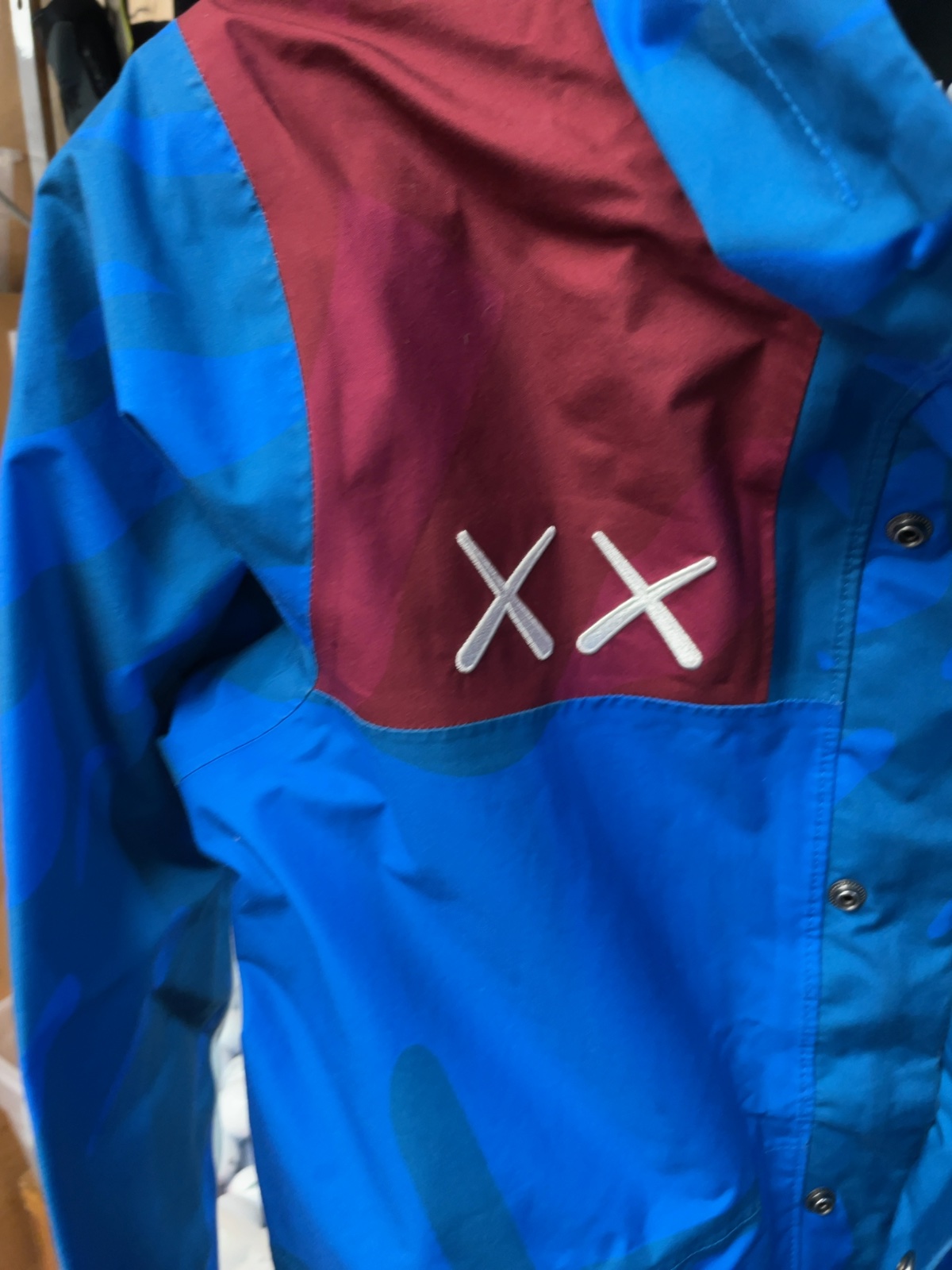 The North Face x KAWS Boy's Size L (14/16) DryVent Rain Jacket