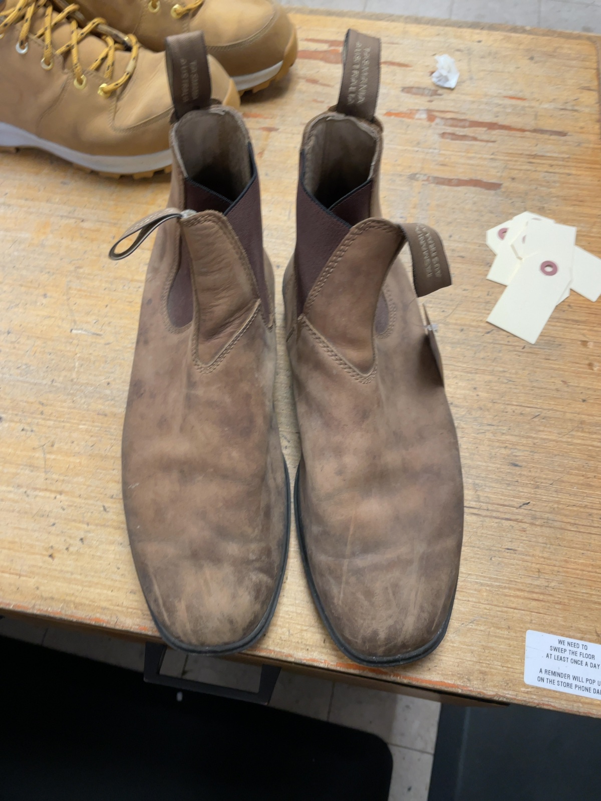 Blundstone Chelsea Boots Size 10 AU/UK (Size 12?) Tan