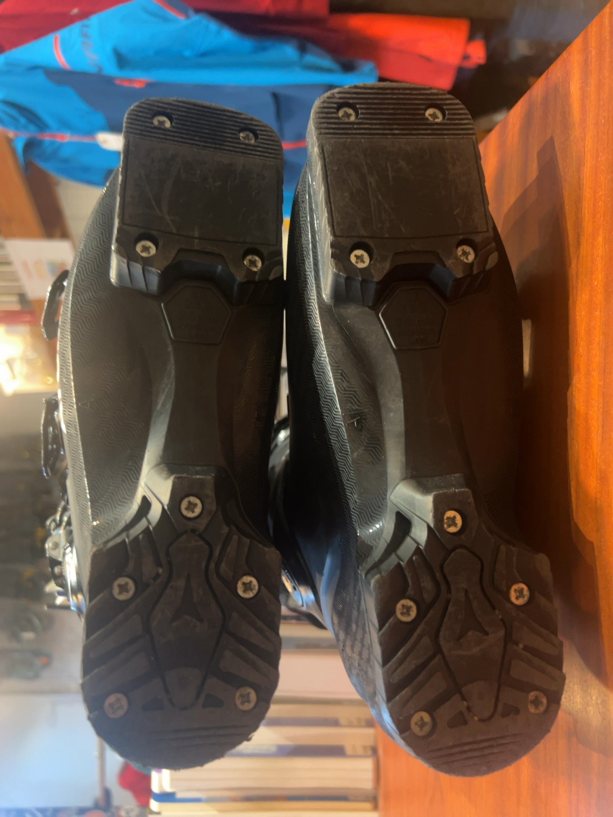 Atomic Hawx Prime 85 Ski Boots Used 23.5