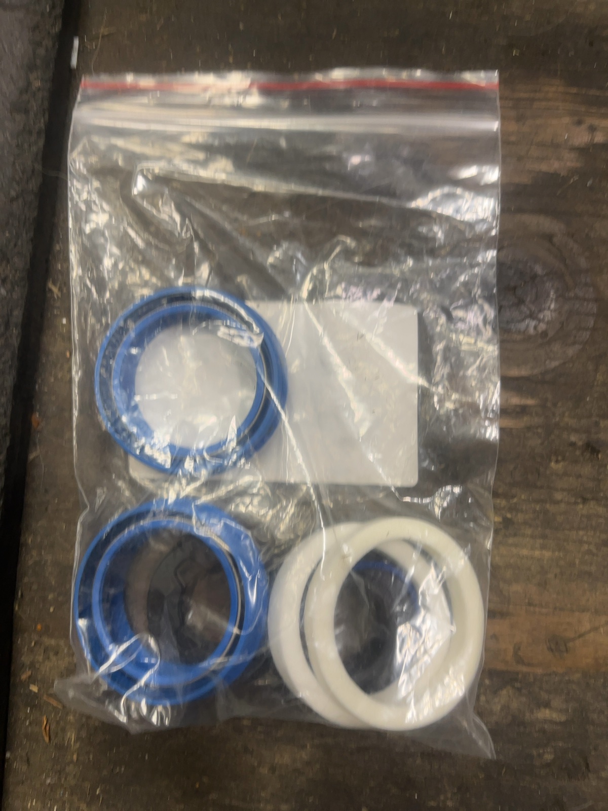 Öhlins Service Kit Chassis DH38 Fork Seals 19237-01 New