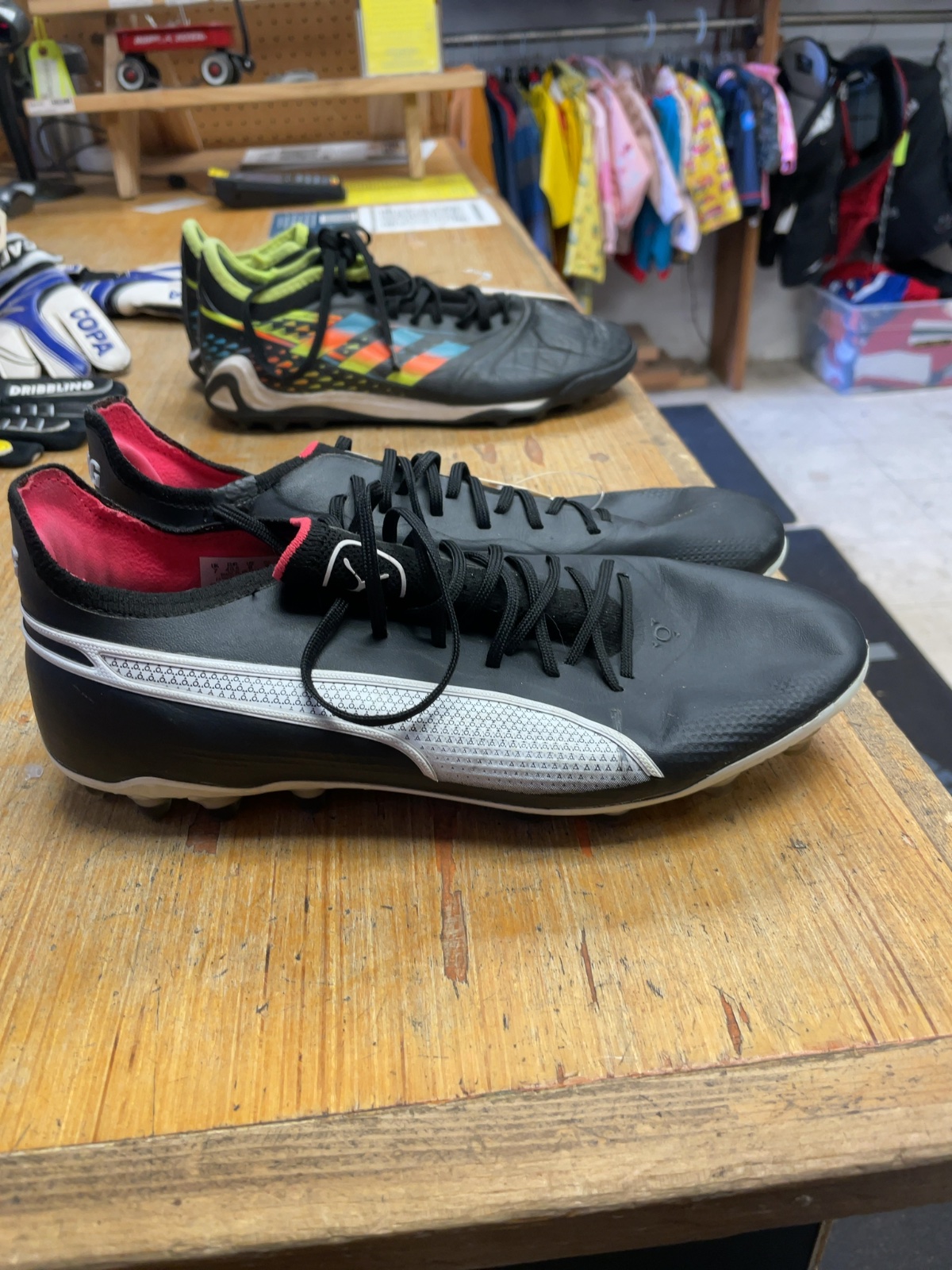 Puma King Size 8 Soccer Cleats