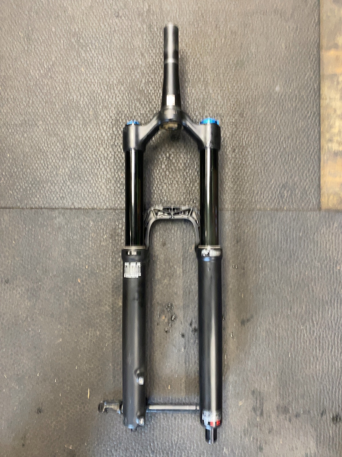 Fox 36 Performance Elite GRIP2 27.5 Suspension Fork Good