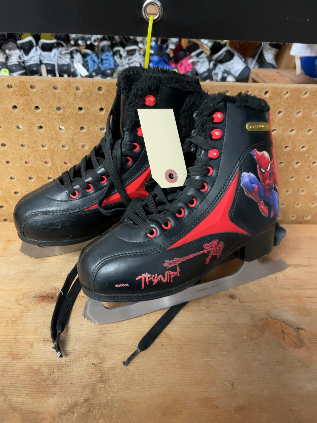 Mesuca Marvel Spider-Man Adjustable Ice Skates Size 2-5