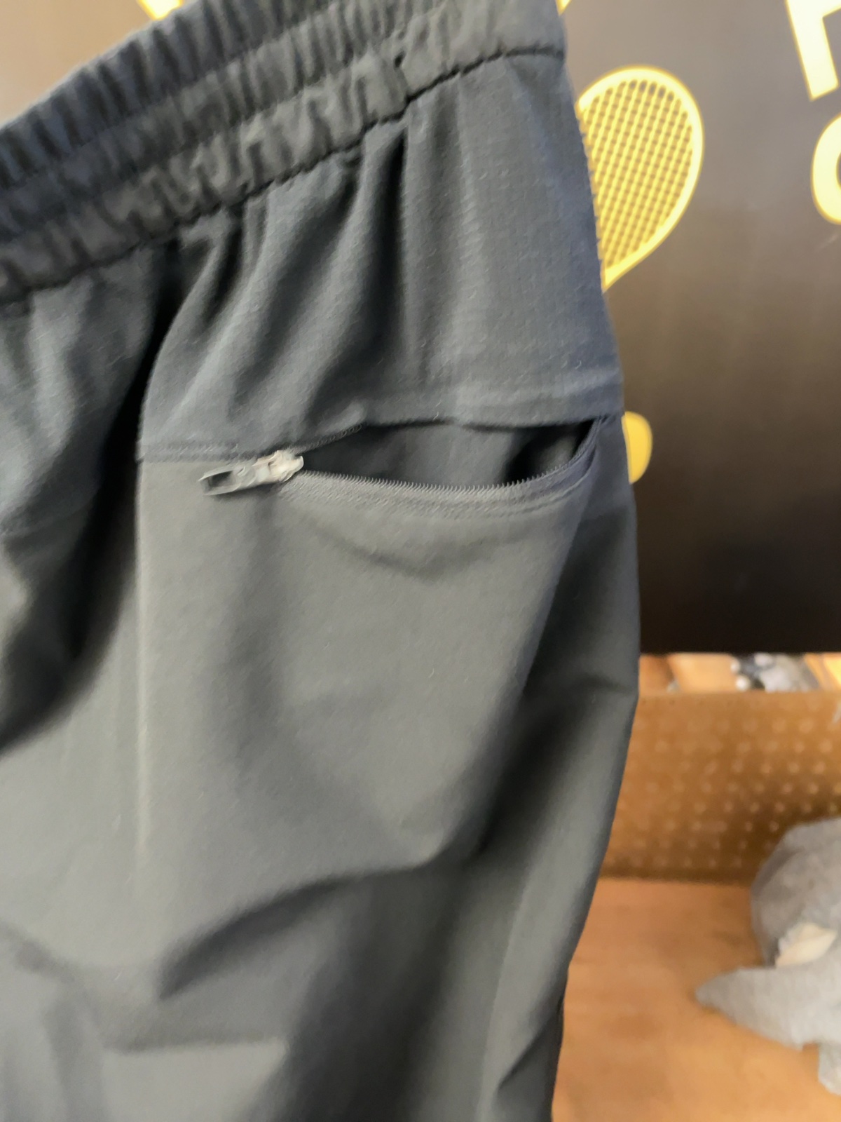 lululemon Athletica Size L Joggers Black