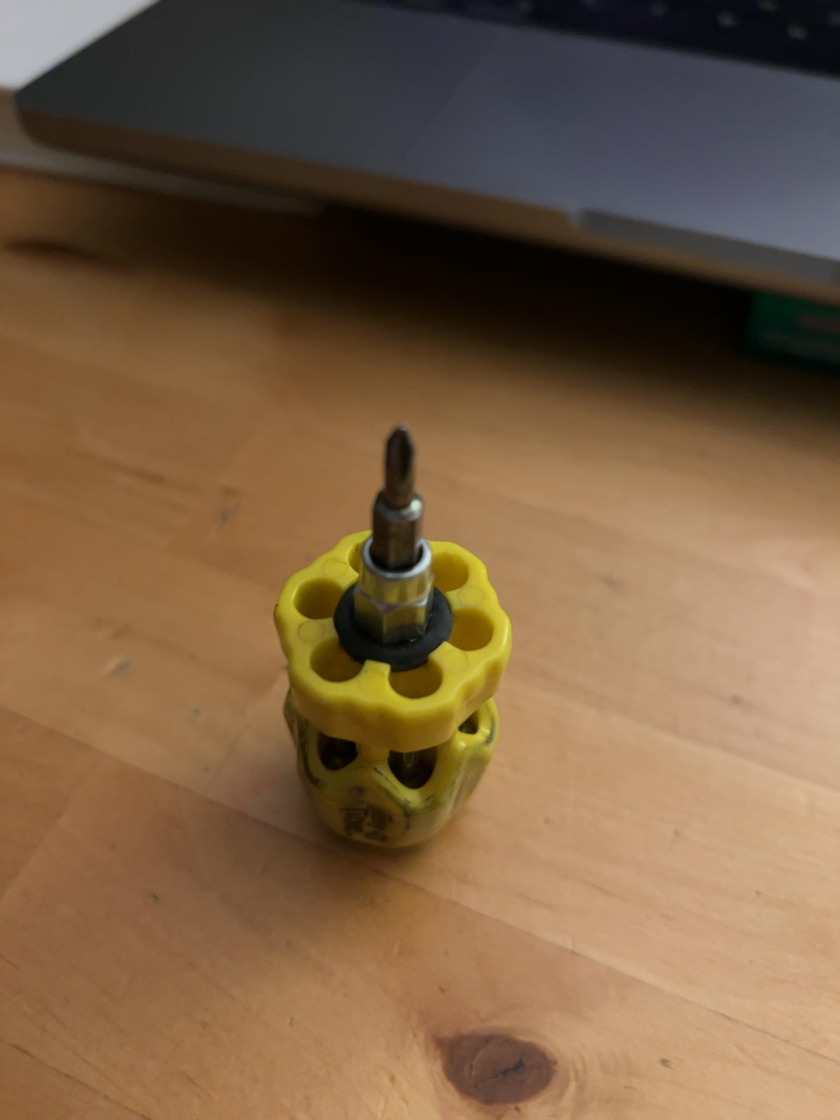Picquic Stubby Multi-Bit Screwdriver Yellow Used