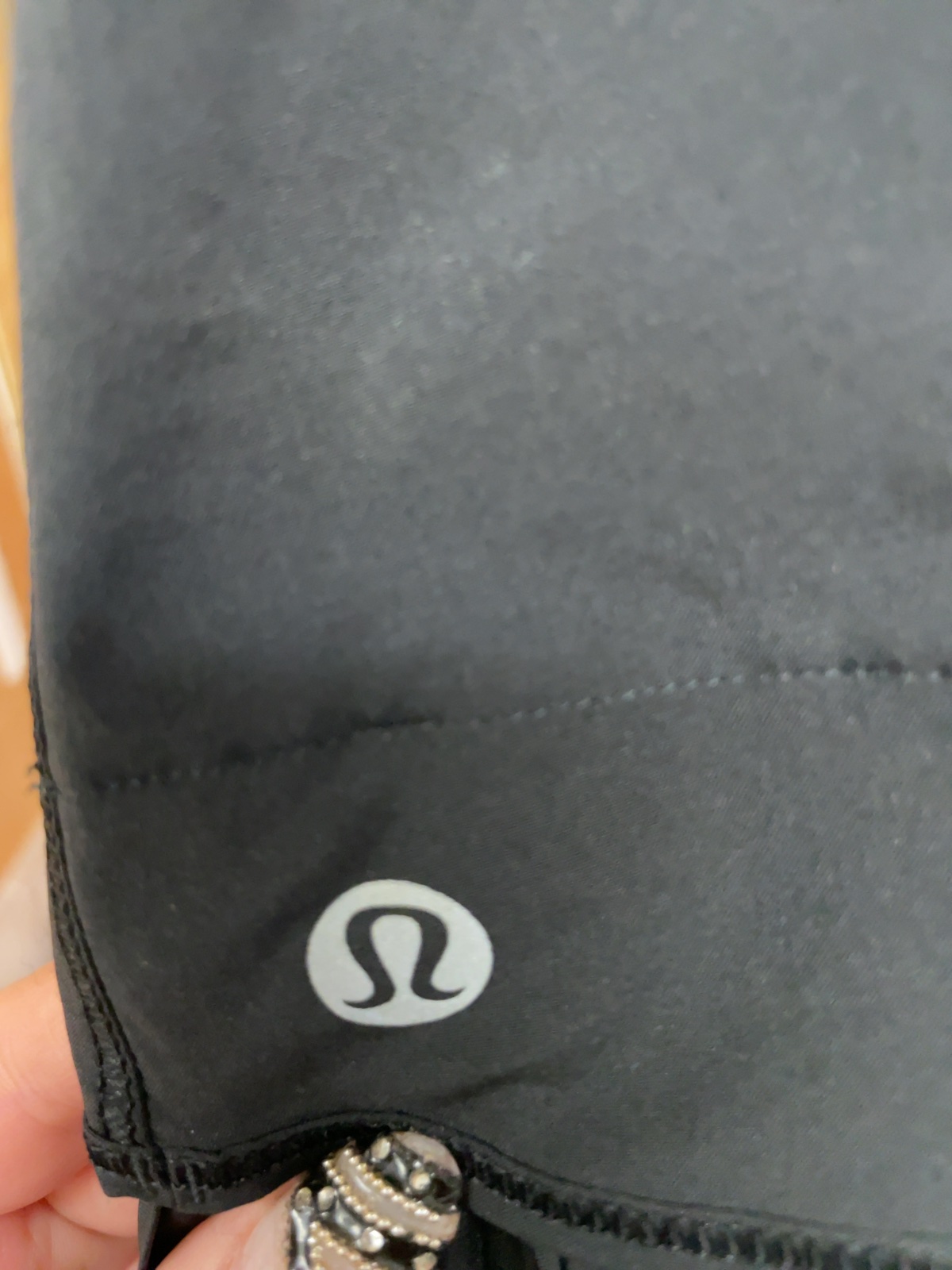 Lululemon Pace Rival Mid Rise Skirt Size 6 Black Pleated