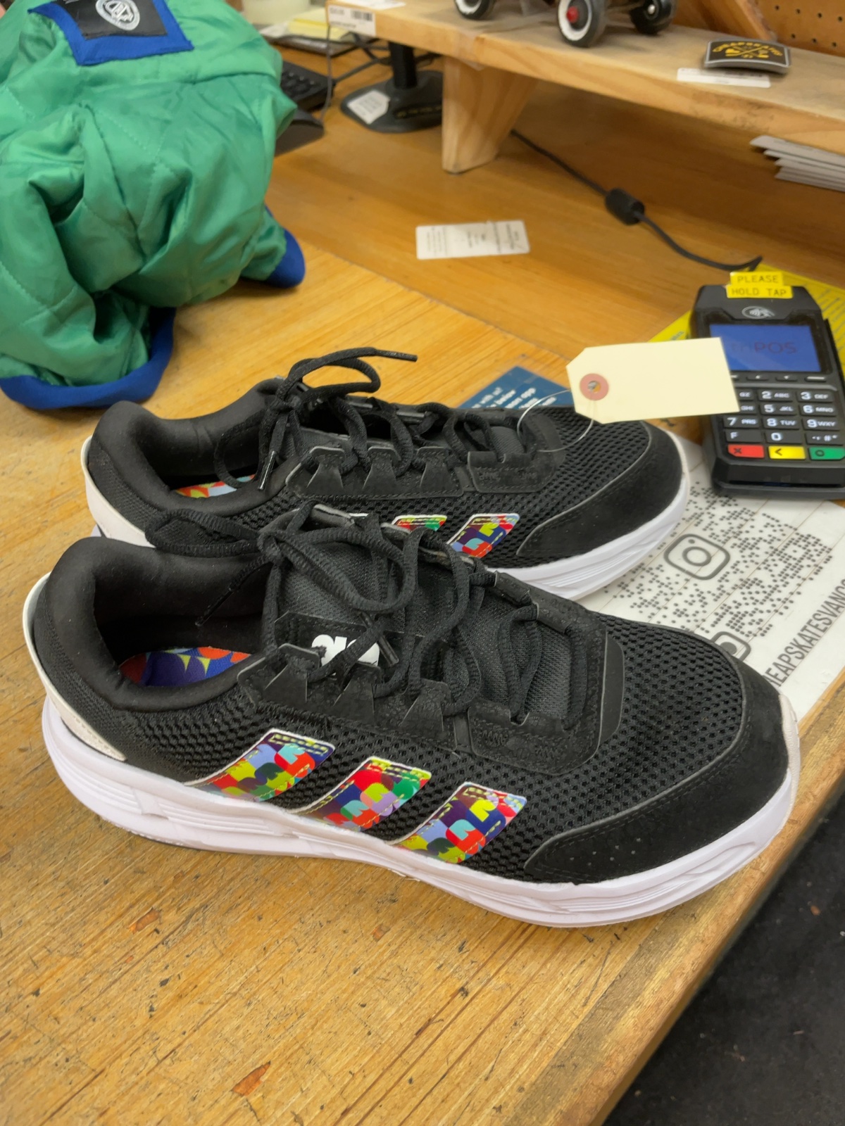 Adidas Size 8 Sneakers Black Multi