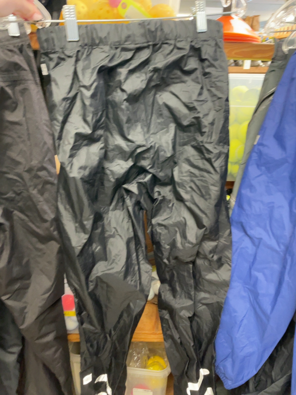MEC Rain Pants Size Ladies Medium Black