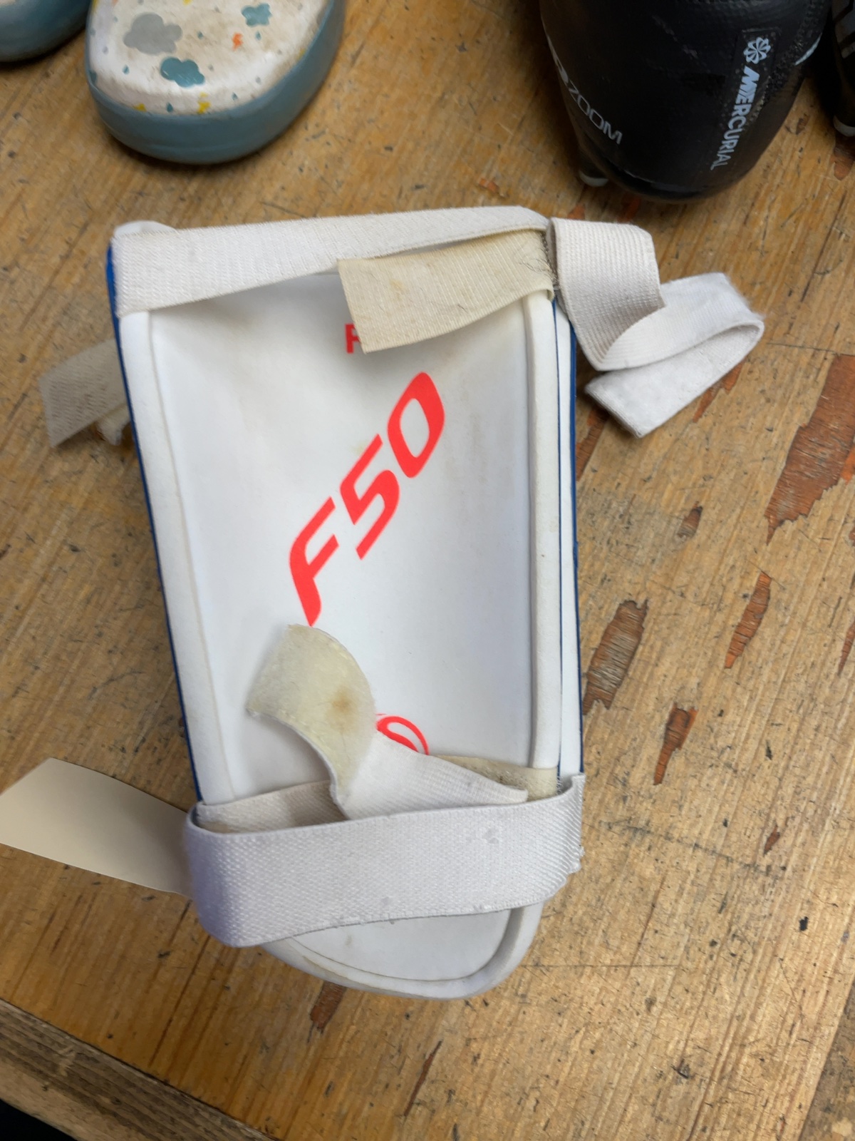 adidas F50 Size XL Soccer Shin Guards