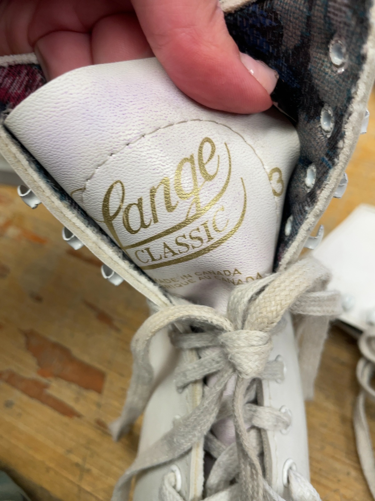 Lange Classic Size 3 Figure Skates