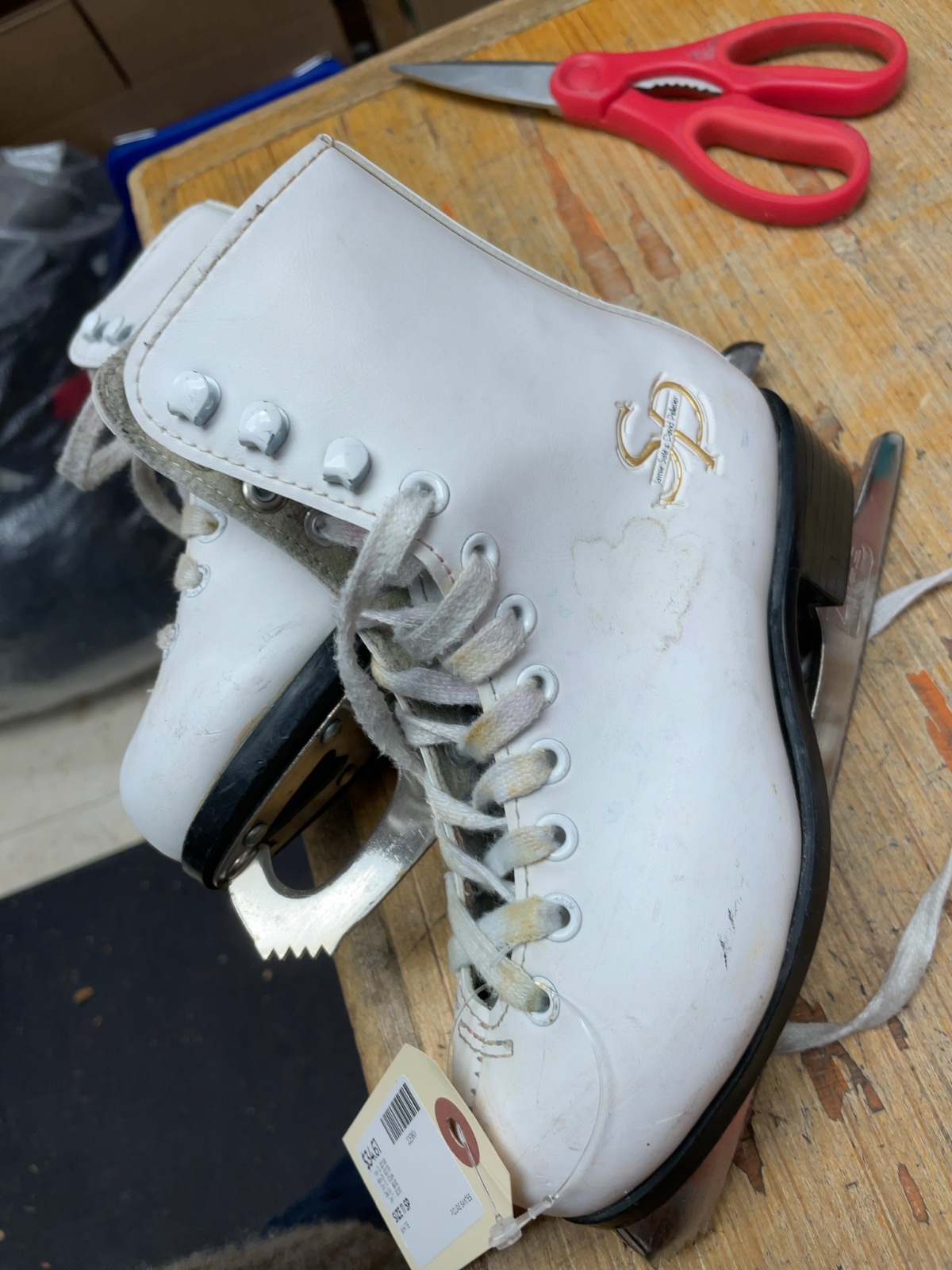SP Jamie Sale & David Pelletier Size 11 Figure Skates White