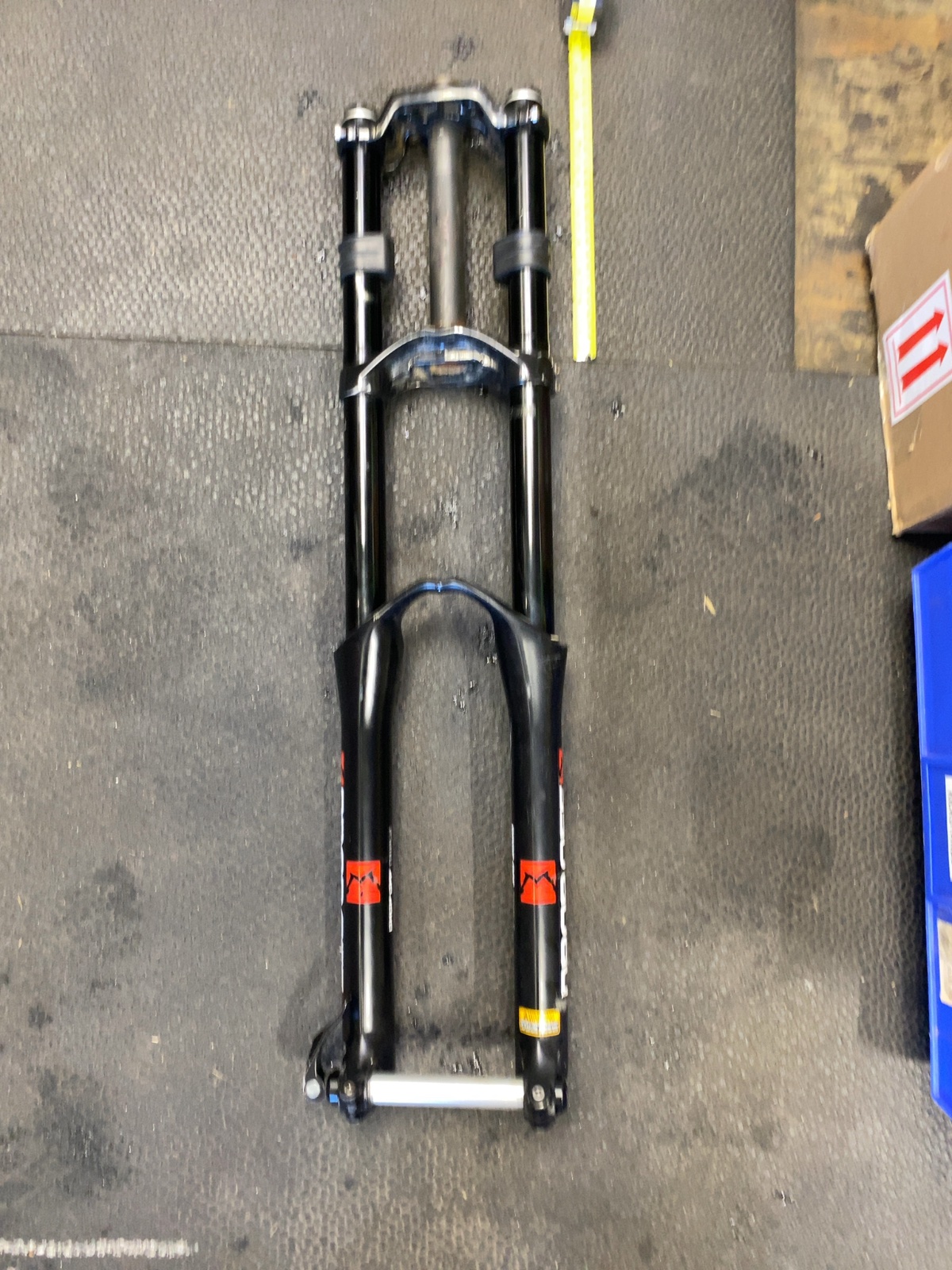 Marzocchi Bomber Dual Crown Suspension Fork Good
