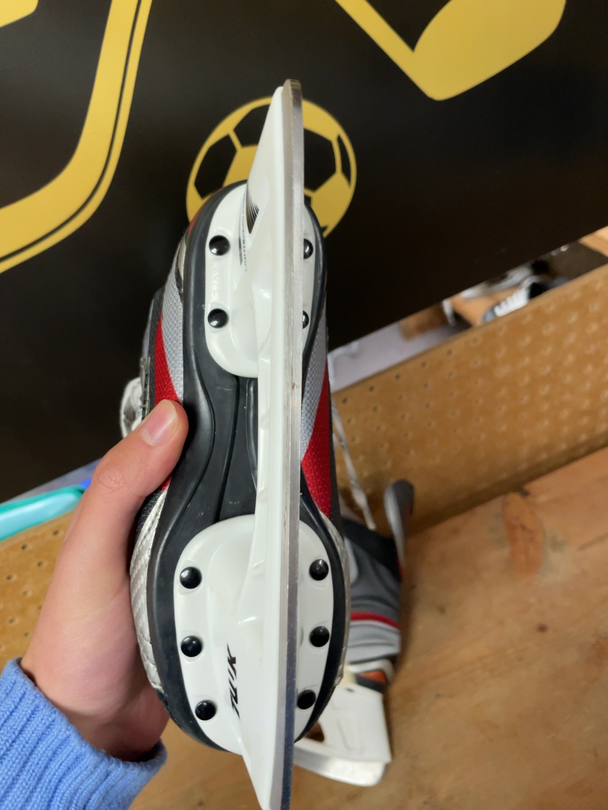 Bauer Vapor X3.0 Size Y13 Ice Hockey Skates