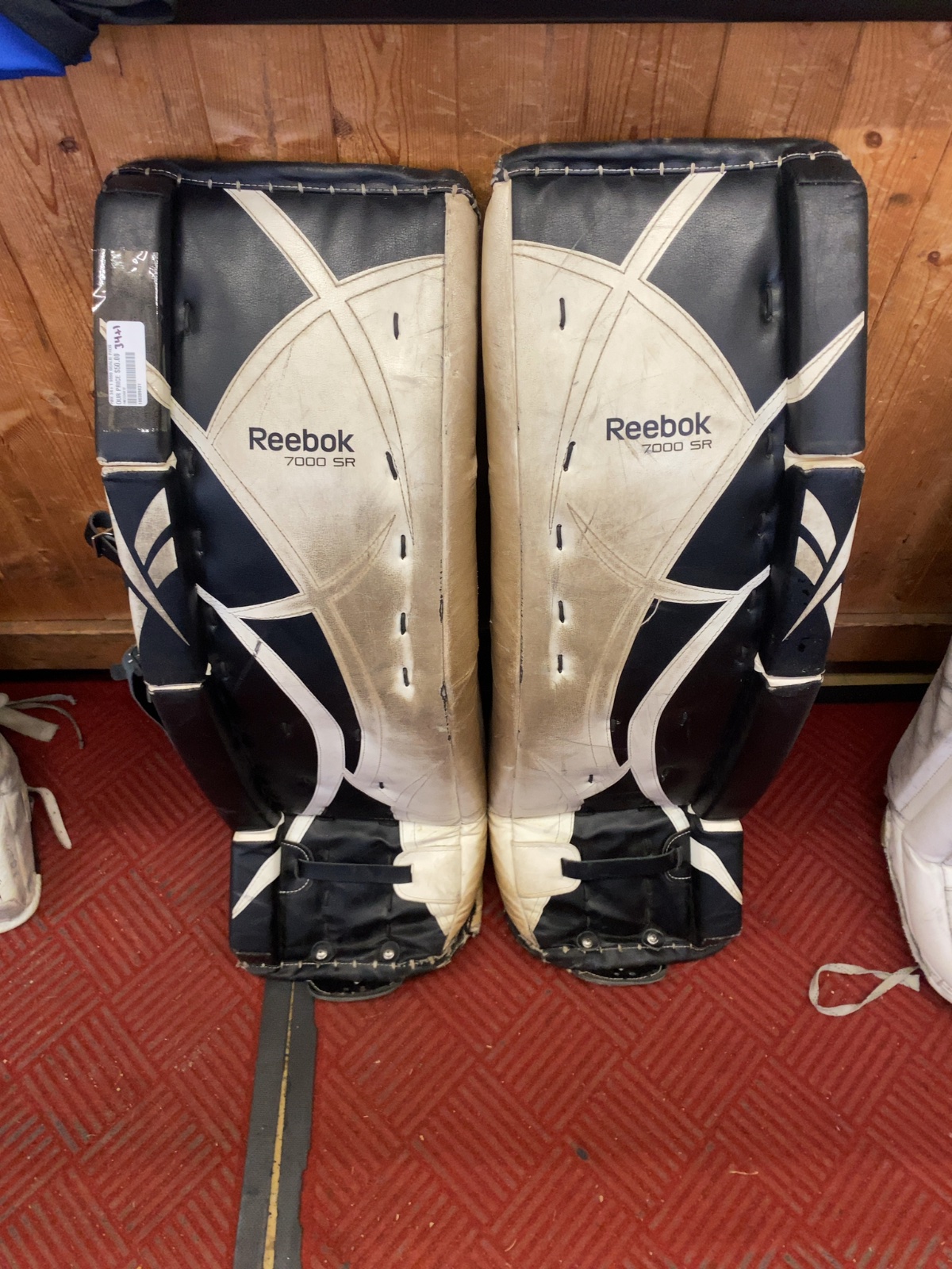 Reebok 7000 SR Hockey Goalie Leg Pads 34+1 Black White