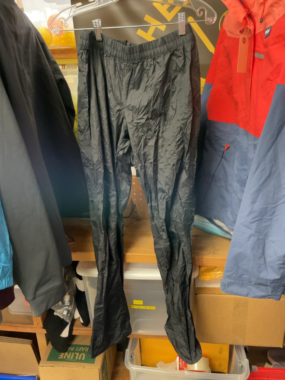 MEC Rain Pants Size Small