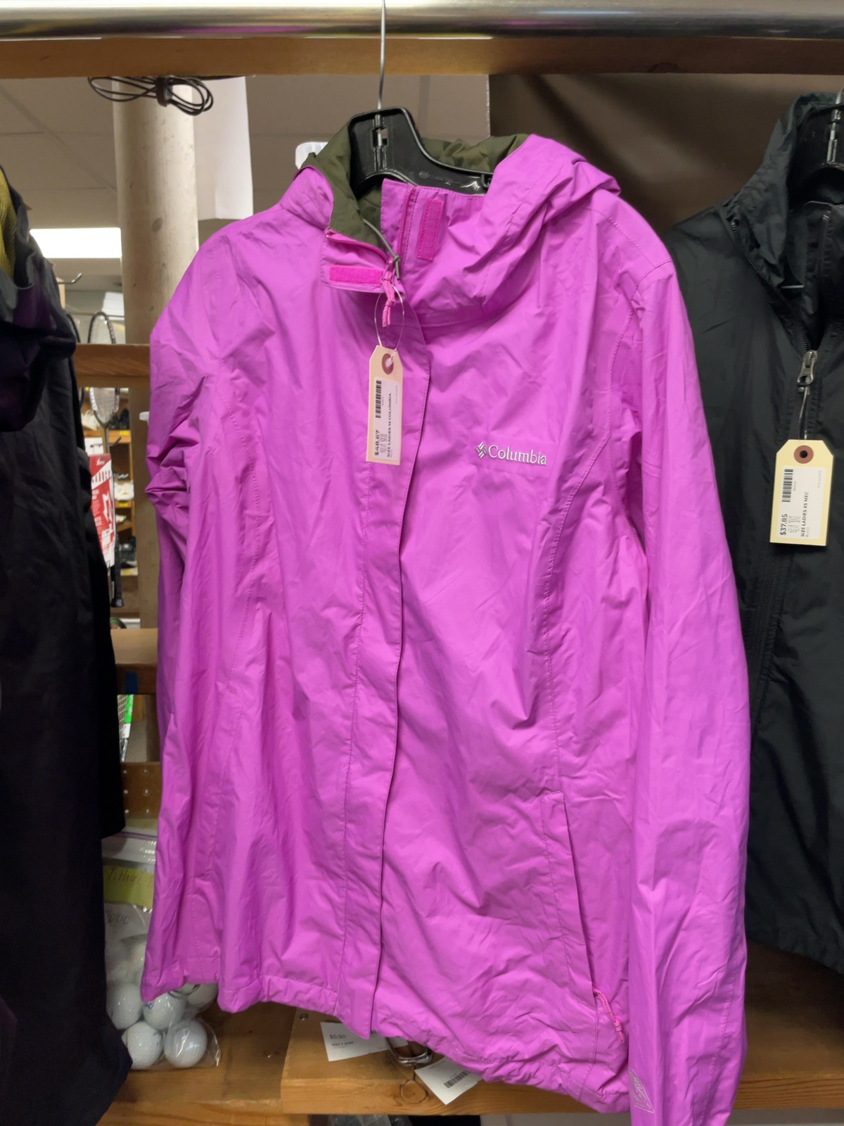 Columbia Women's Rain Jacket Size M Pink