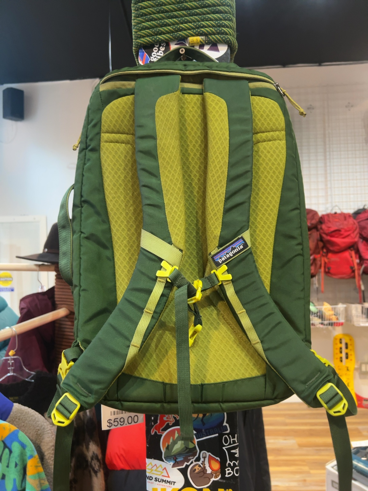 Patagonia Tres 25L Backpack Green Good