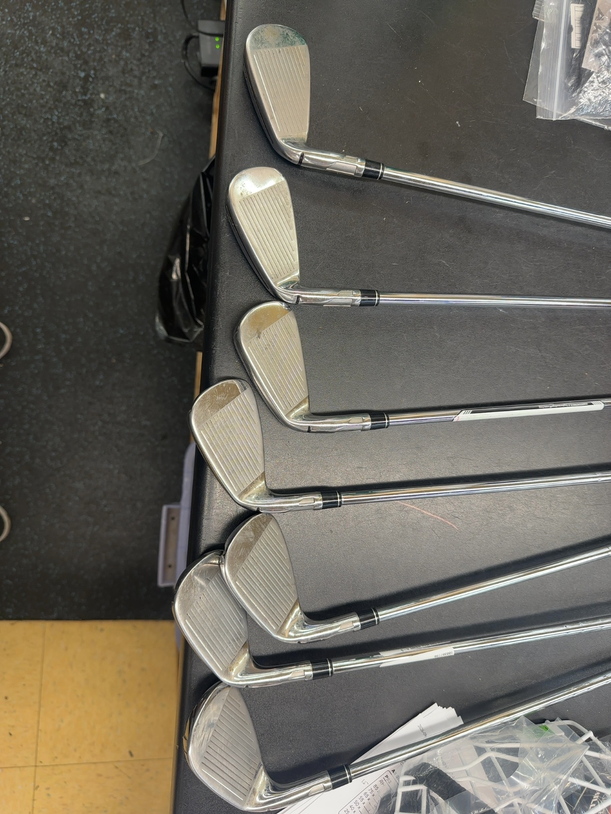 TaylorMade SIM Max Iron Set 5-AW KBS MAX 85 Regular Steel Right Hand
