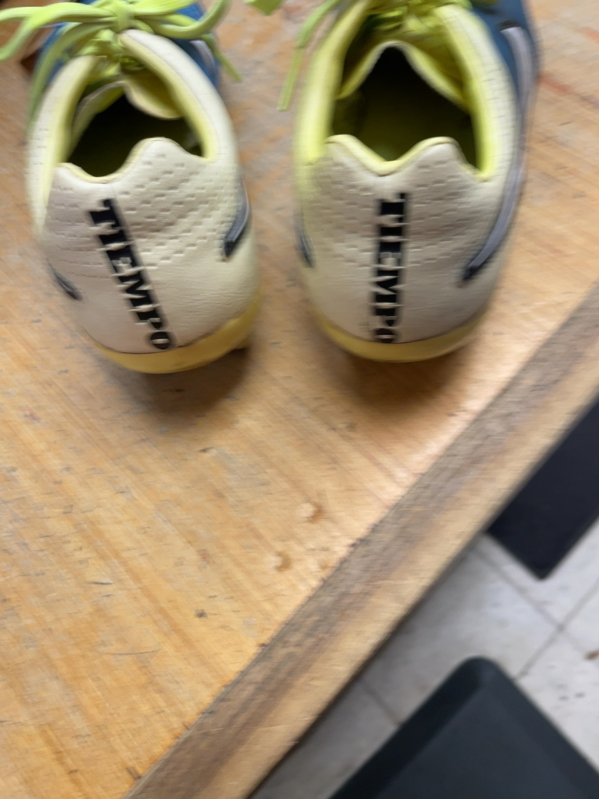 Nike Tiempo Size 8 Soccer Cleats