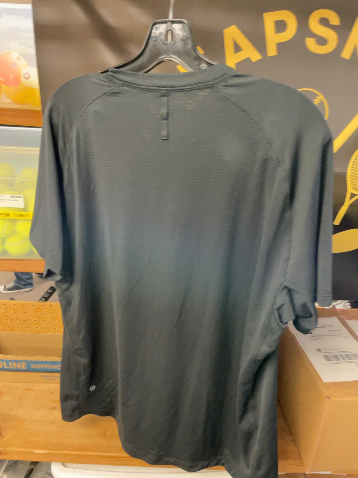 Lululemon Size L Short Sleeve Athletic T-Shirt