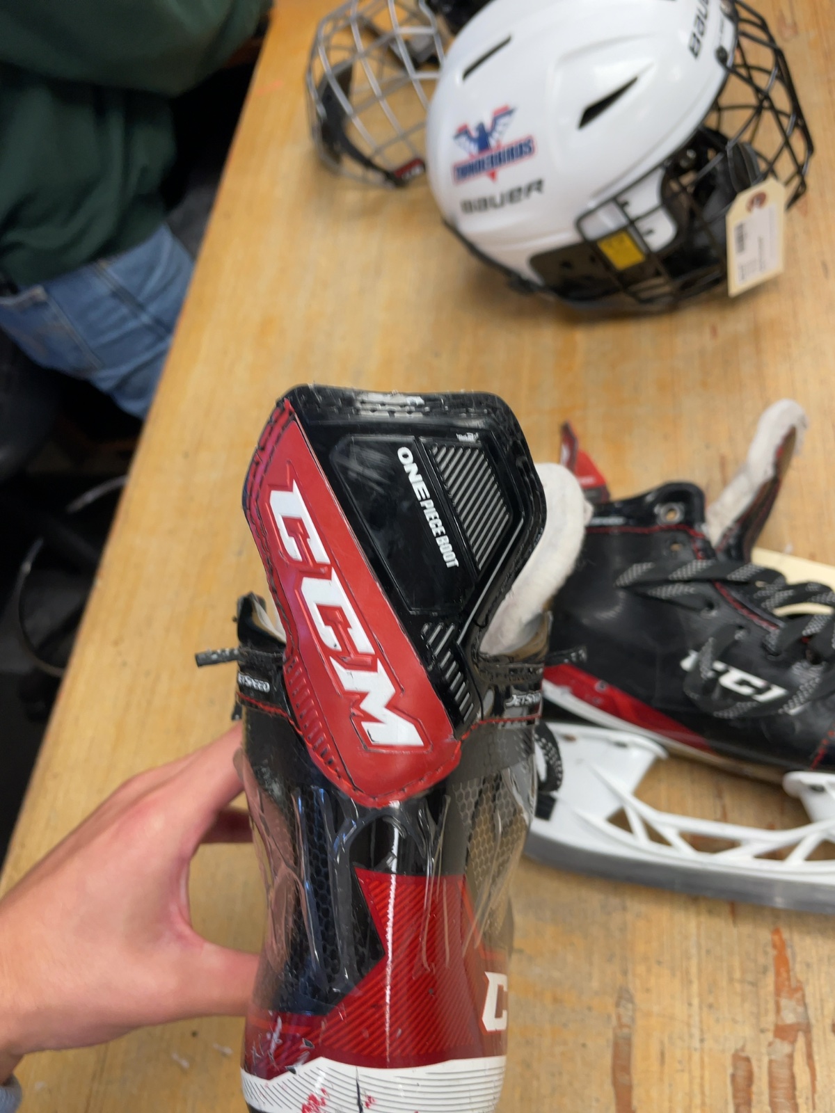 CCM JetSpeed Vibe Size 2 Hockey Skates