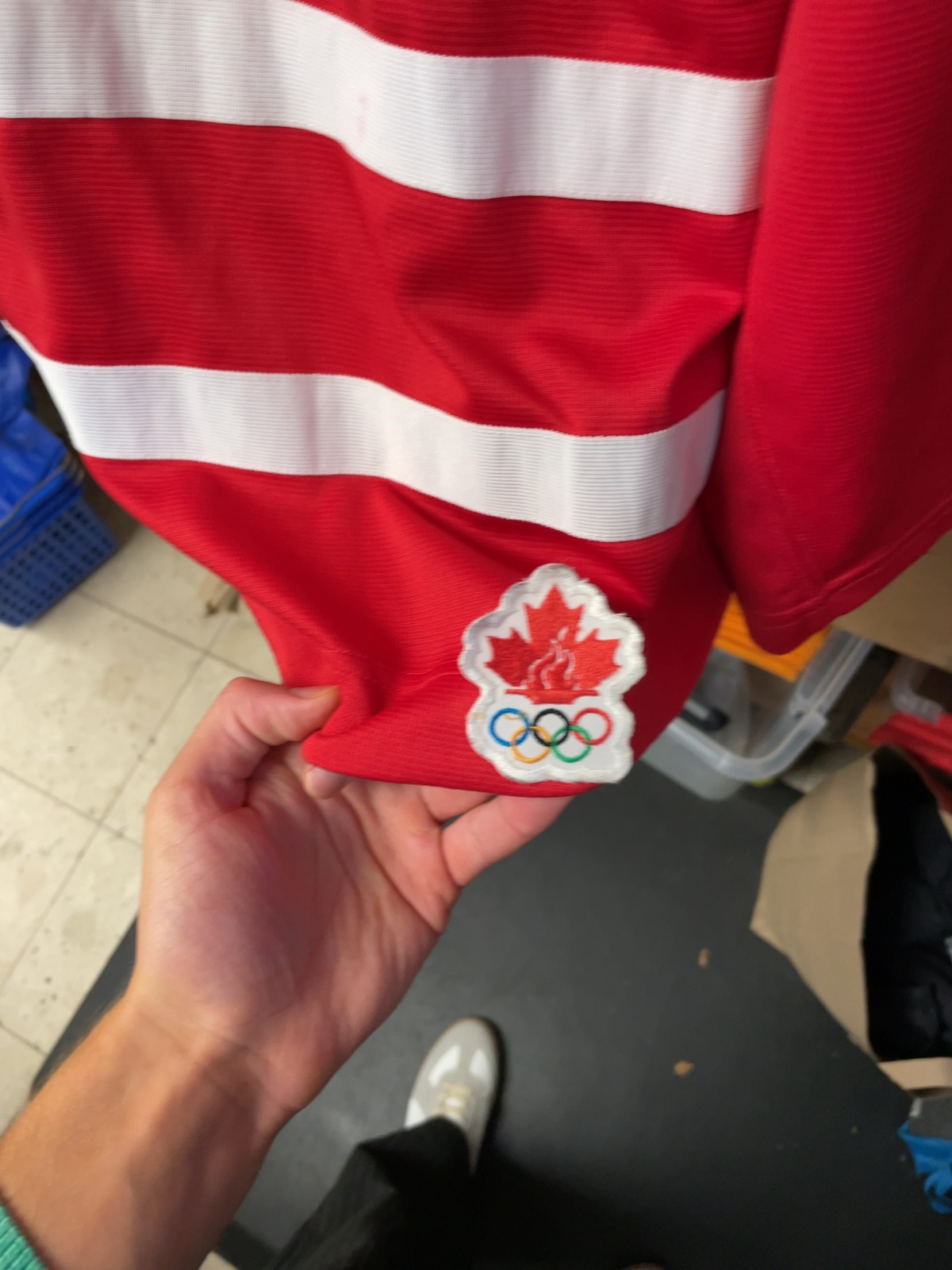 Nike Team Canada Vancouver 2010 Roberto Luongo Jersey Size L