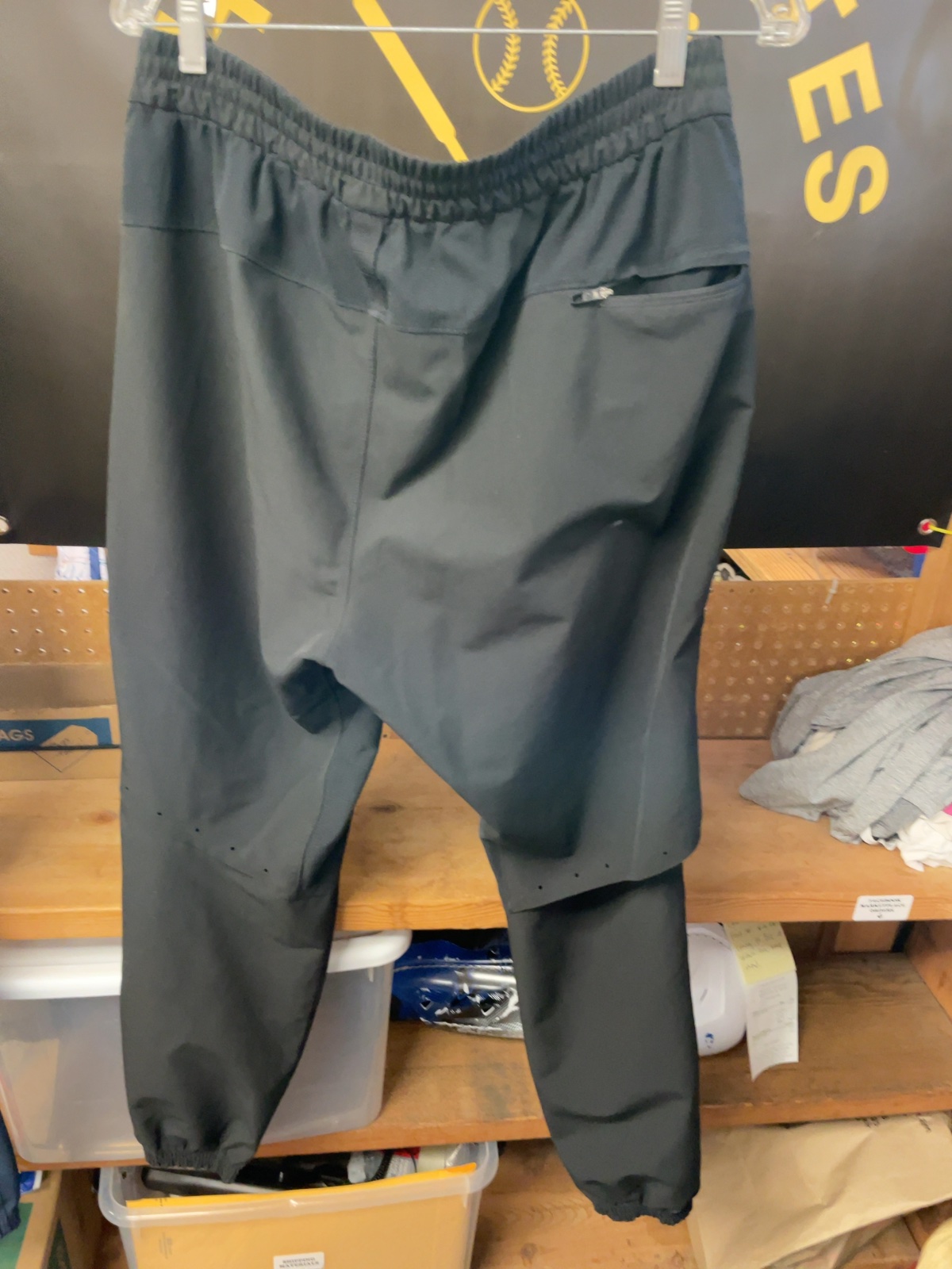 lululemon Athletica Size L Joggers Black