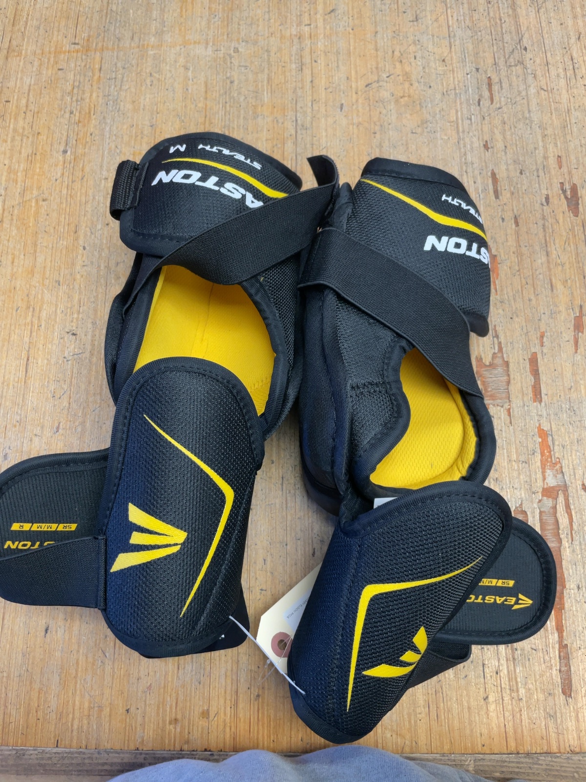 Easton Stealth 75S Size Senior M Hockey Elbow Pads
