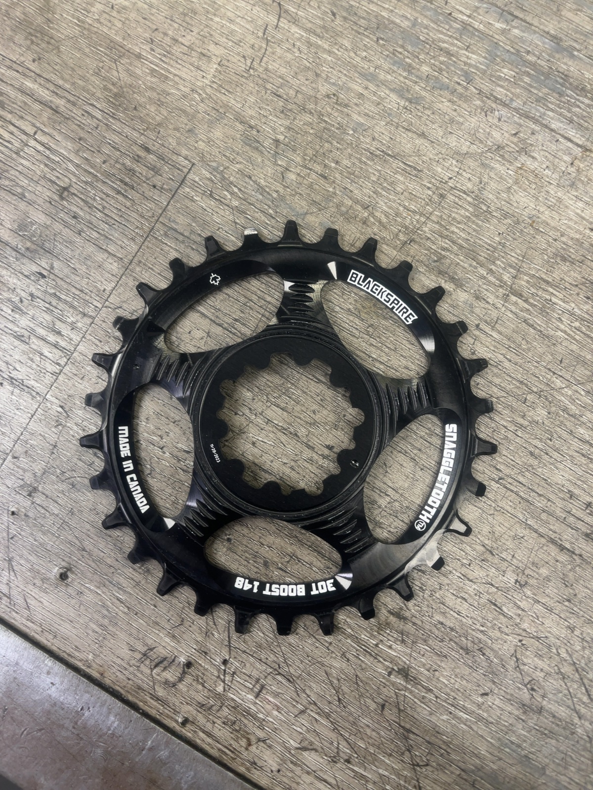 Blackspire Snaggletooth Boost 148 Cinch Chainring 30T Black Good