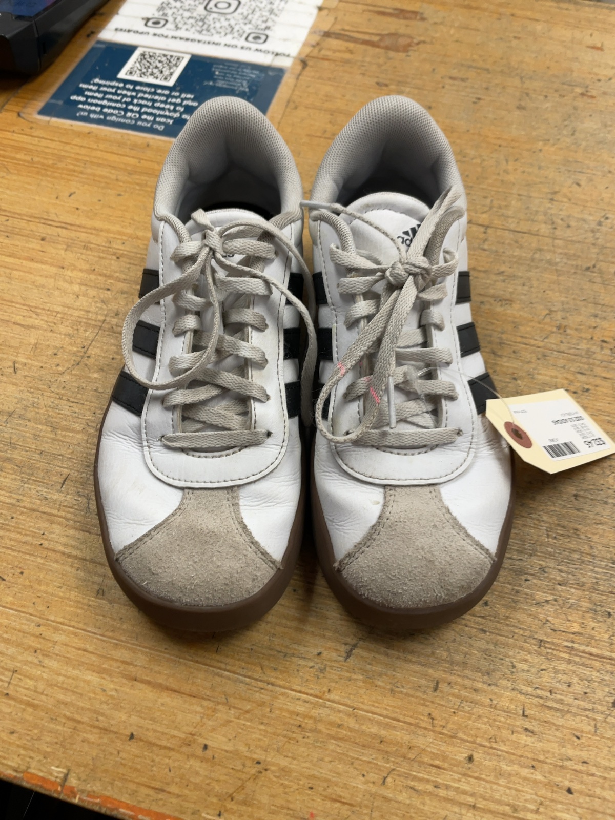 adidas VL Court 3.0 Size 3.5 Sneakers White/Black