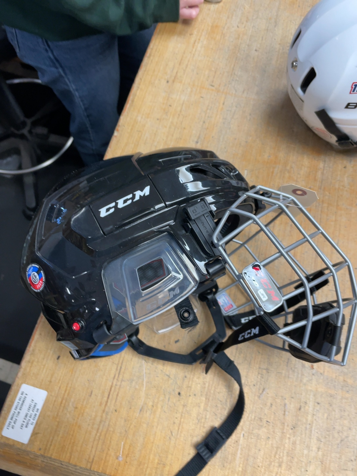 CCM FL3DS JR 49-57 cm Hockey Helmet with Cage